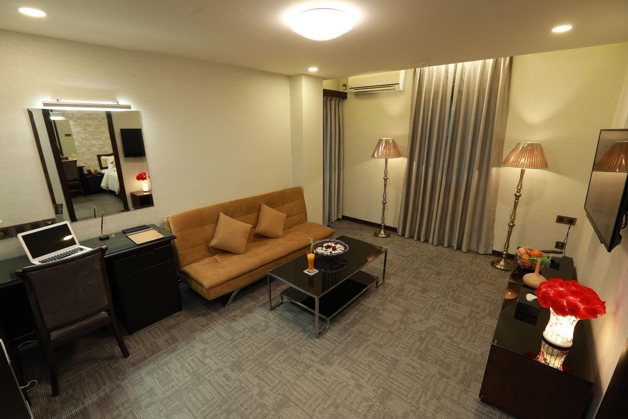 יאנגון Rose Palace Hotel מראה חיצוני תמונה