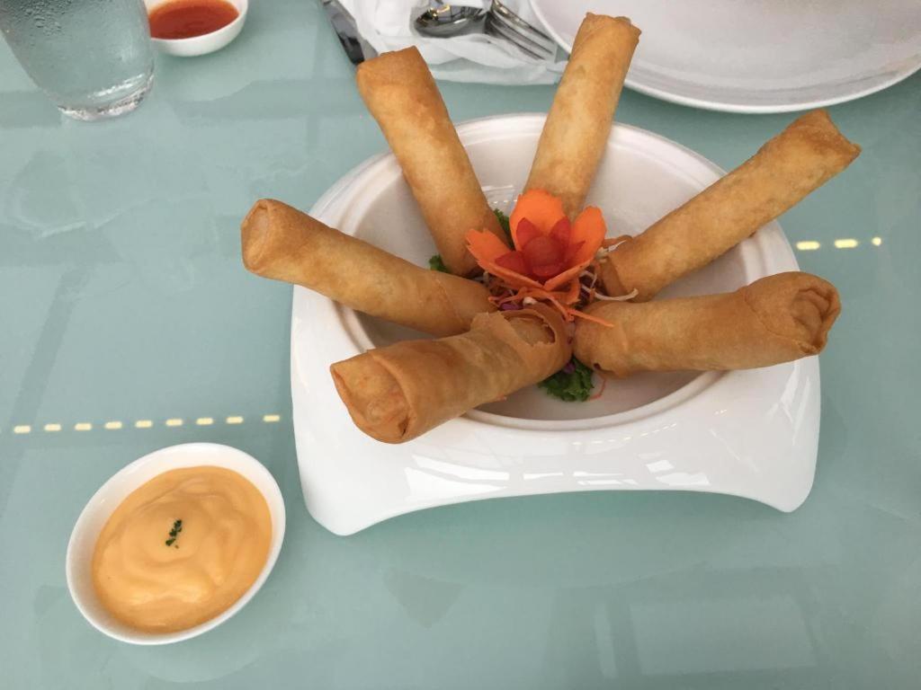 יאנגון Rose Palace Hotel מראה חיצוני תמונה