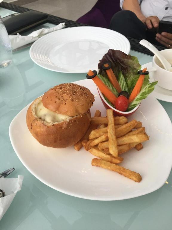 יאנגון Rose Palace Hotel מראה חיצוני תמונה