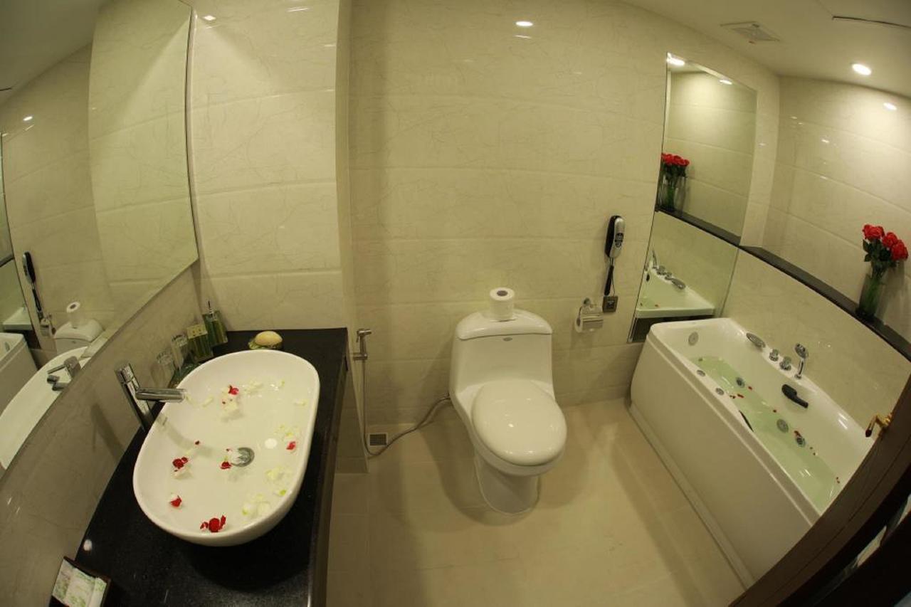 יאנגון Rose Palace Hotel מראה חיצוני תמונה